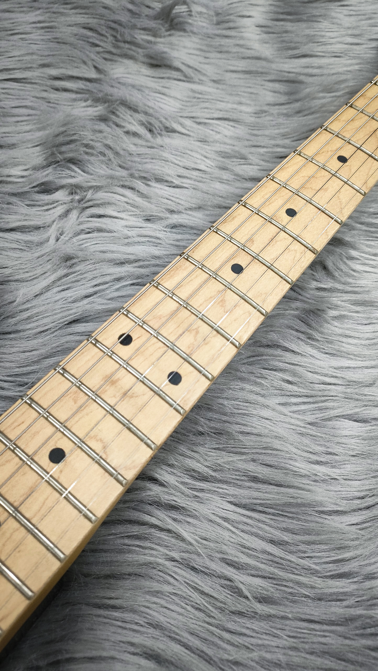 Guitar Điện - Electric Guitar - Vingtage - Stratocaster - (Đang Có Sẵn)